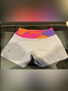 Lululemon Women's Speed Up Shorts Low Rise 2.5-inch SZ 4 Grey, Pink & Orange